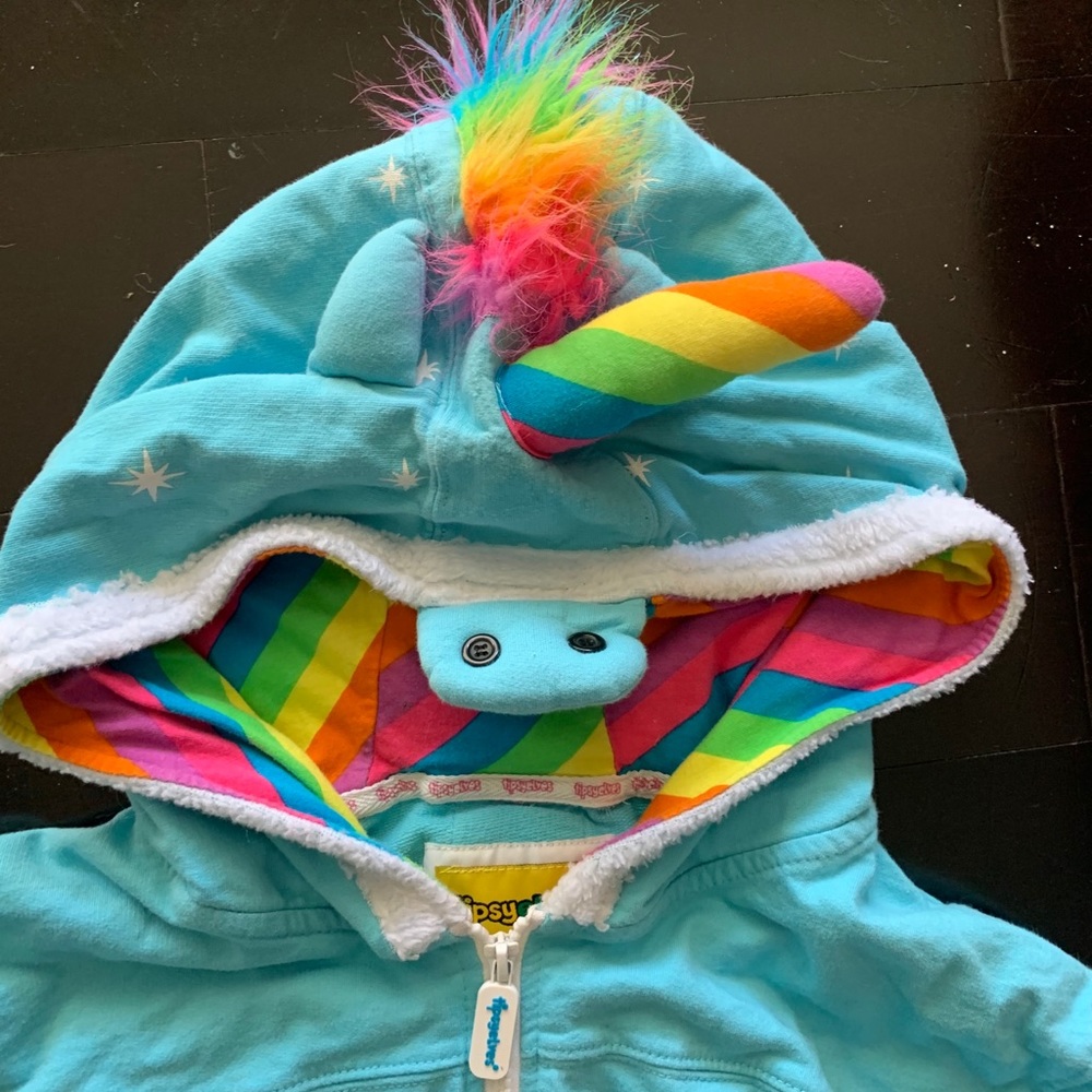Tipsyelves Rainbow 🌈 Unicorn🦄 Onesie Sz Medpium